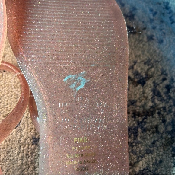 Steve Madden Vamp Pike Pink Glitter Jelly Sandals Size 7 - Picture 8 of 8